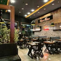 استخدام سالندار آقاوخانم کافه فست فود