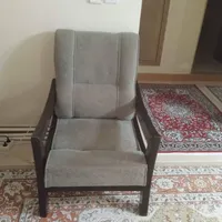 مبل راحتی ۳ نفره همراه با عسلی|مبلمان خانگی و میز عسلی|رشت, پل تالشان|دیوار