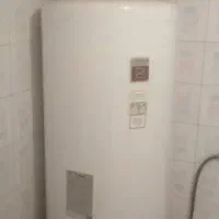 آبگرمکن ایستاده و کابینت