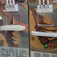 دستگاه بستنی