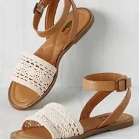 دمپایی مدل ایزابلا عمده کفش کتونی صندل