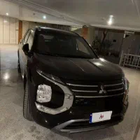 میتسوبیشی اوتلندر پی p لاین ژاپن