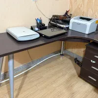 میز اداری چوبی پایه فلز