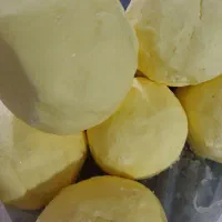 کره  گاو روستای خوش طمع با روغن دهی بالا۶۰۰