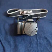 دوربین عکاسی و فیلمبرداری فوجی