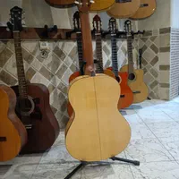 گیتار اسپانیایی کوئینکا مدل 30 f اورجینال سری اول|گیتار، بیس، امپلیفایر|تهران, سهروردی|دیوار