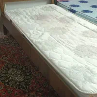 تخت یک نفره