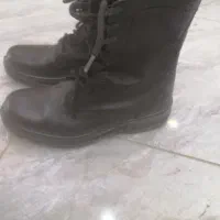 پوتین و اورکت سربازی|کیف، کفش، کمربند|نجف‌آباد, طالقانی|دیوار