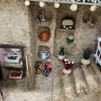 خانه کاه گلی|کلکسیون و سرگرمی|شیراز, کوشک میدان|دیوار