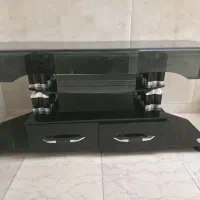 میز تلویزیون شیشه ای