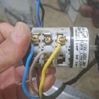 برقکار ی ، لوله کشی آب  ، تعمیر یخچال لباسشویی|خدمات پیشه و مهارت|یزد, |دیوار