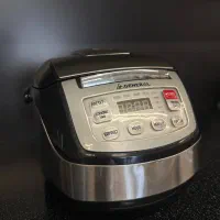 هواپز تفال.پلوپز جنرال.پاف کنار جاکفشی. میز سنگی