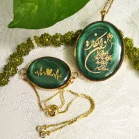 گردنبند و دستبند رزینی طرح یشم