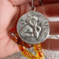 مدال فرشته قدیمی