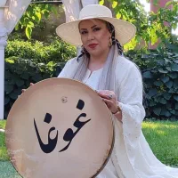 دف نوازان و ساقدوشان و بال فرشته های نورانی غوغا