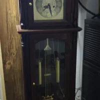 ساعت ایستاده چوبی