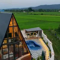 اجاره-کلبه-لوکس-استخر-روباز-دوخوابه-آلاچیق-کد14