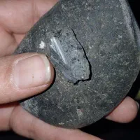 شهابسنگ. ۱۱۱۱|کلکسیون اشیاء عتیقه|شیروان (خراسان), |دیوار