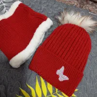 کلاه و‌یقه