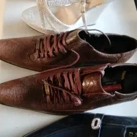 کفش|کیف، کفش، کمربند|شیراز, کوشک بیدک|دیوار