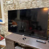 تلویزیون tcl ۴۳ اینچ درحد نو