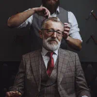 همکار آرایشگر