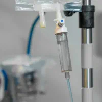 انجام تزریقات سرم تراپی وپانسمان و سونداژ