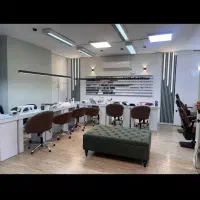 استخدام منشی مسلط به برنامه رخساره