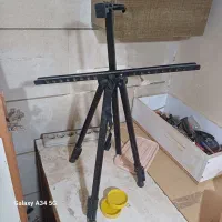 سه پایه بوم نقاشی