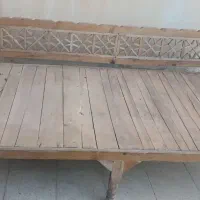 تخت‌فزوش