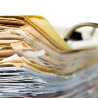 تعدادی کپی مدارک داخل پوشه گمشده