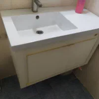 یک عدد روشویی سرامیکی در حد نو و کابینتی کارکرده|لوازم سرویس بهداشتی|اهواز, گلستان|دیوار