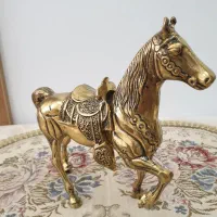 مجسمه  برنز