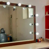 میز آرایشی به همراه شلف و صندلی