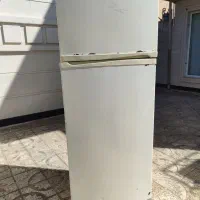 یخچال گلسان