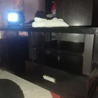 میز تلویزیون مشکی سالم بدون خط وخش