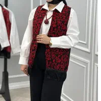 ژیله یلدایی|لباس|ری, شهید بهشتی|دیوار