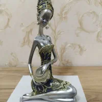 مجسمه پلی رزین بانوی آفریقایی مناسب هدیه