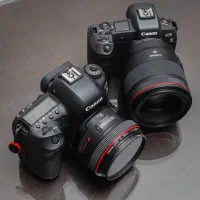 دوربین عکاسی داری برمی‌داریم