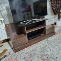 تلویزیون LEDسامسونگ ۴۸ اینچ با میز تلویزیون|تلویزیون و پروژکتور|تهران, تهرانسر غربی|دیوار