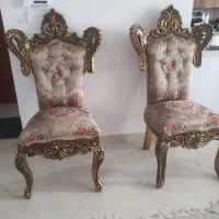 دو عدد صندلی سلطنتی