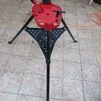 گیره لوله گیر زنجیری پایه دار