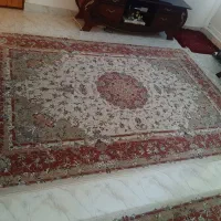 فرش ۷۰۰شانه ۲عدد فرش ۱۲متری ۱عدد در حد