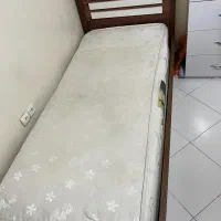 تخت یک نفره به همراه تشک