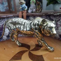 مجسمه وتندیس از جنس برنج باوزن4/35کیلوگرم