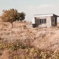 معاوضه زمین باغی با لوازم فست فود