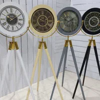 ساعت ایستاده