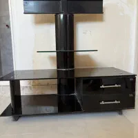 میز تلویزیون کار کرده در حد نو