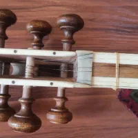 تار قدیمی خوش صدا|سازهای سنتی|گرگان, |دیوار