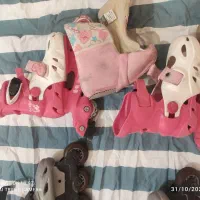 تعدادی اسکیت فروش باهم